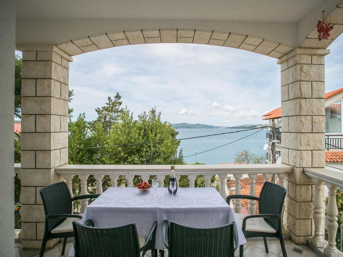 Apartments Lovrić Trogir Extérieur photo